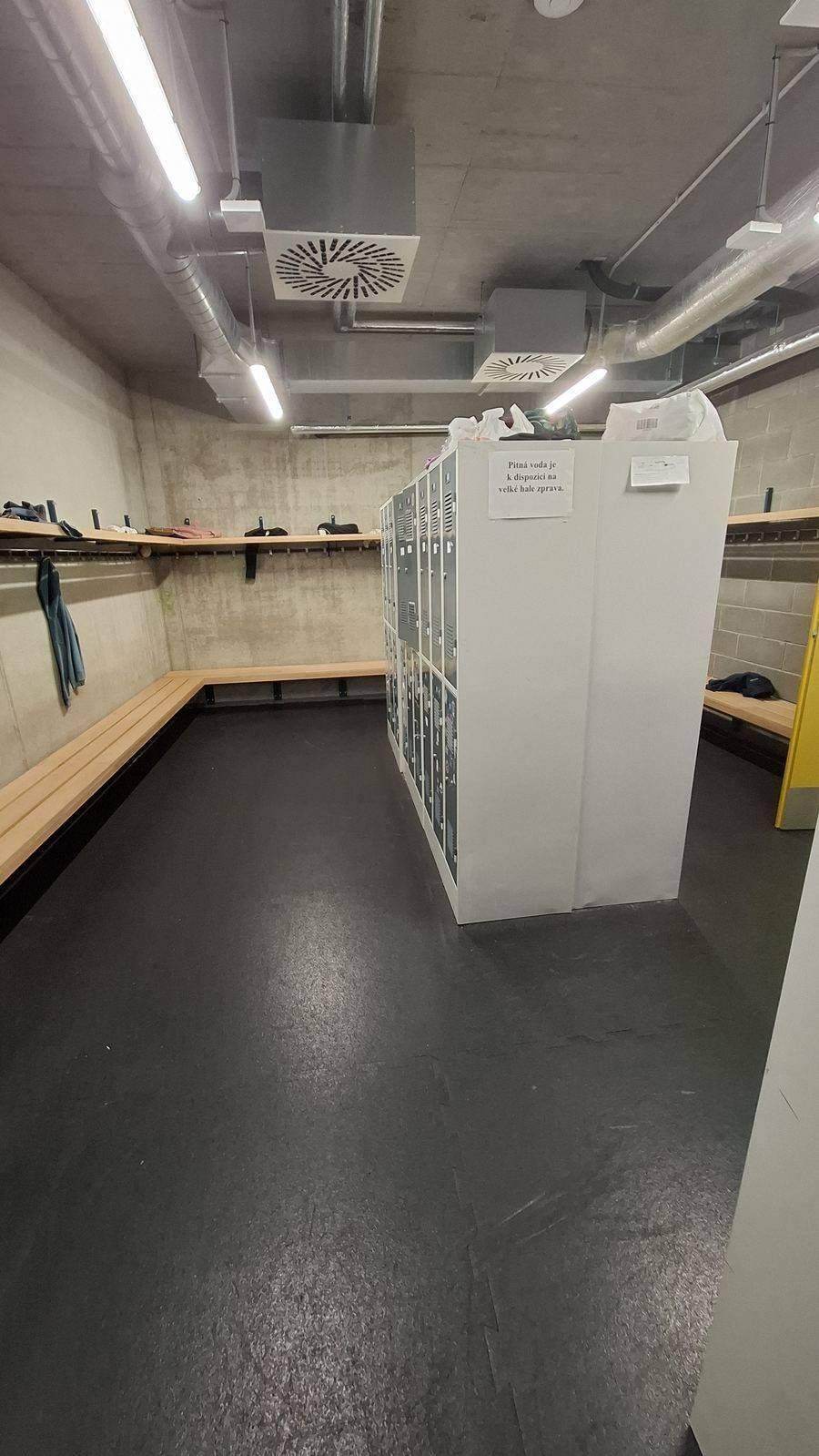 Locker room 1
